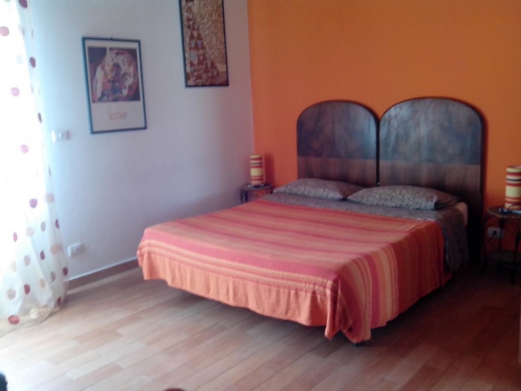Bed&Breakfast La Casetta SantʼAlessio Siculo Zimmer foto